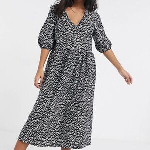 ASOS Black/White Floral Puff Sleeve Midi Dress. Size 6